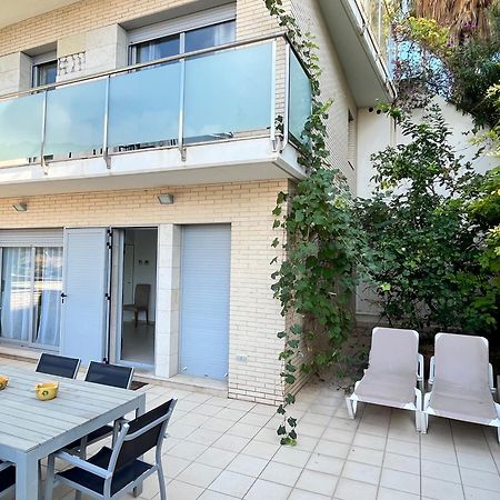 Tranquil Duplex In Sitges, Barcelona,Sea Views, Parking, Terrace Apartment Екстериор снимка