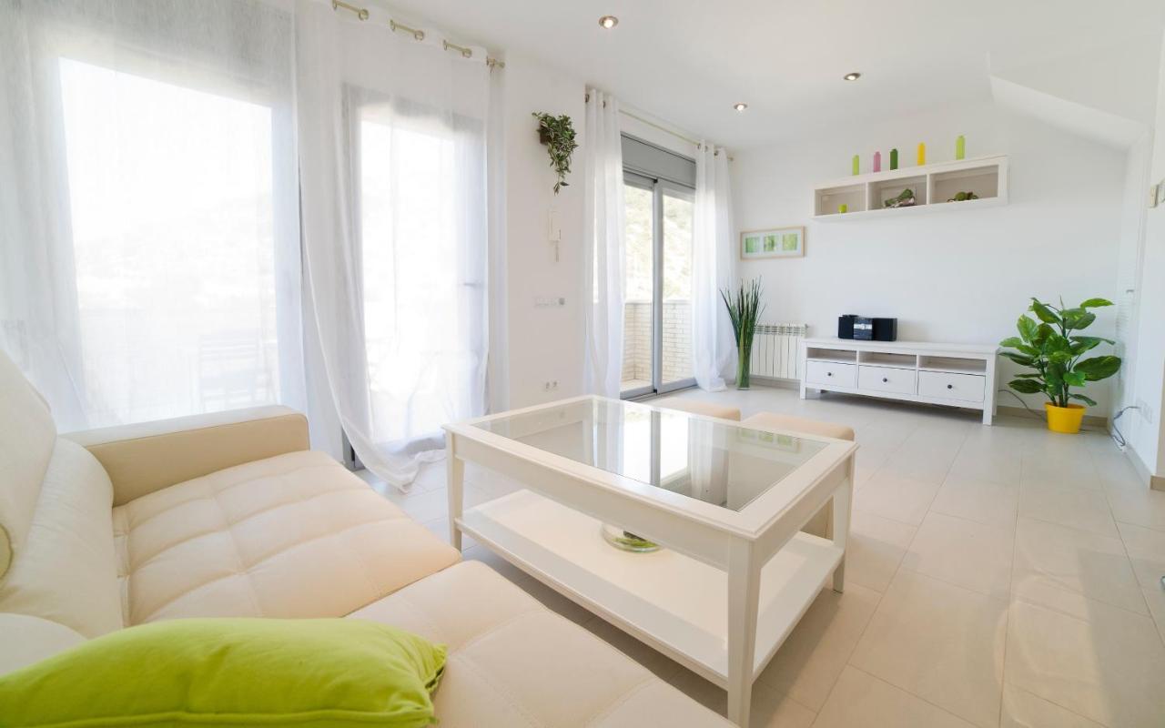 Tranquil Duplex In Sitges, Barcelona,Sea Views, Parking, Terrace Apartment Екстериор снимка